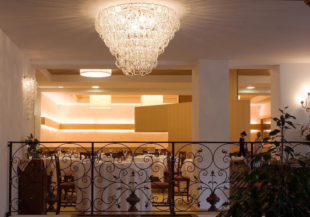 Parkhotel Ladinia 산비토디카도레 외부 사진